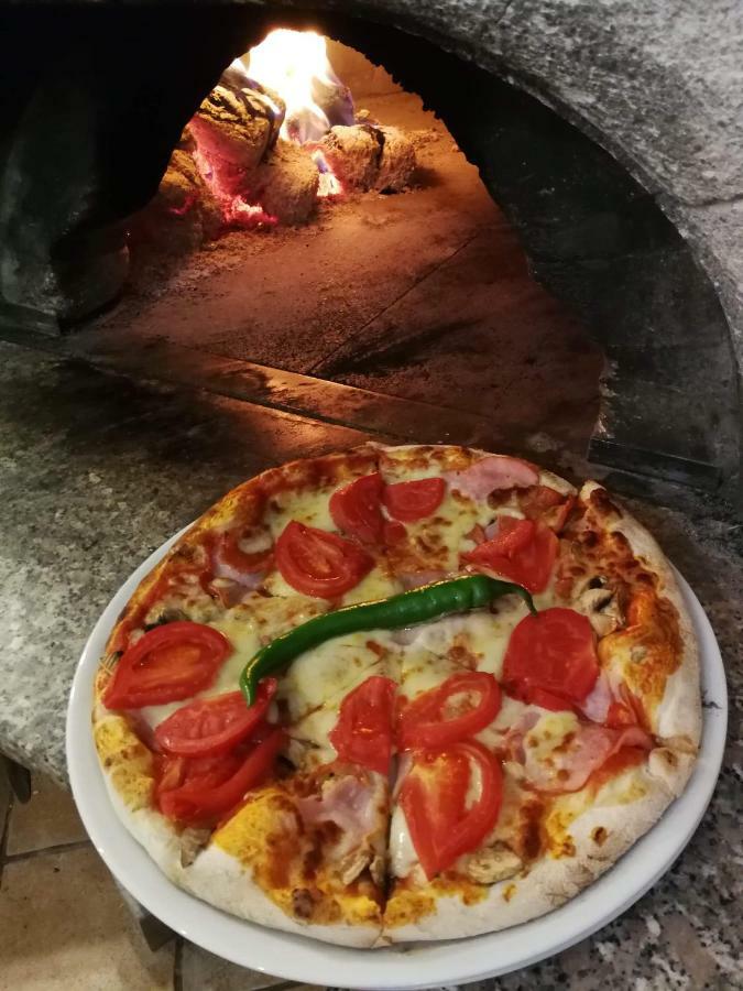 Pensiunea San Gennaro Miercurea Ciuc Esterno foto